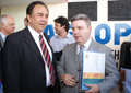 Governor of MG with Mayor receive SOLAR-PAR in Teófilo Otoni.